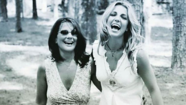 Foto: https://www.infobae.com/america/entretenimiento/2022/10/04/he-estado-arrepentida-durante-anos-la-madre-de-britney-spears-le-suplico-que-la-perdone/