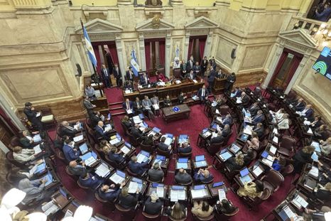 Los senadores aumentaron sus dietas Los senadores aumentaron sus dietas
