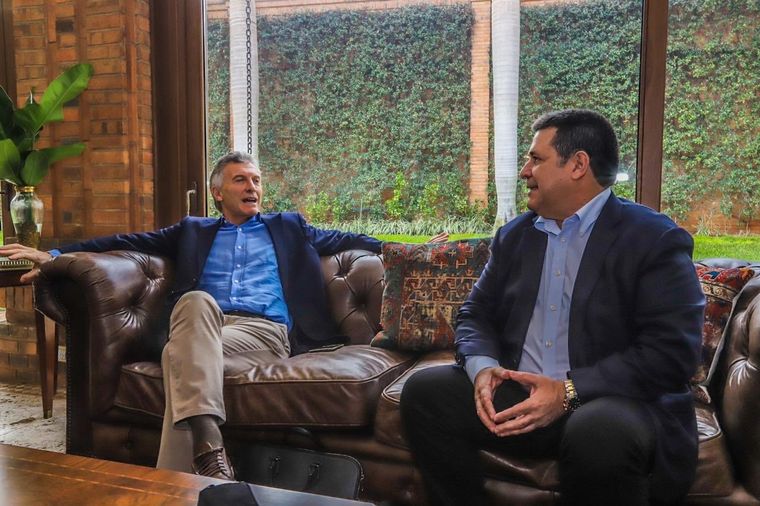 Macri fue invitado a Paraguay por el expresidente Cartes