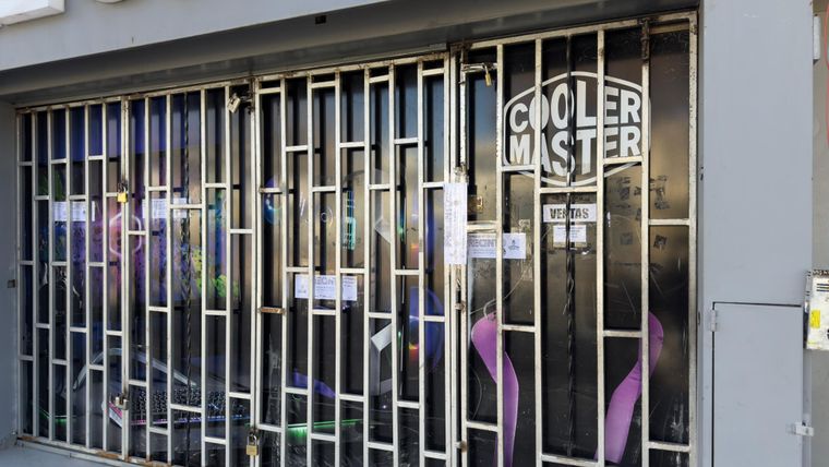 El comercio de ciudad fue acusado de una millonaria estafa. 