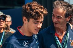 Franco Colapinto y su papá Aníbal durante su época como piloto de Williams. Foto: @WilliamsRacing