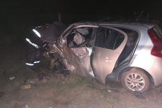 Así quedó uno de los vehículos