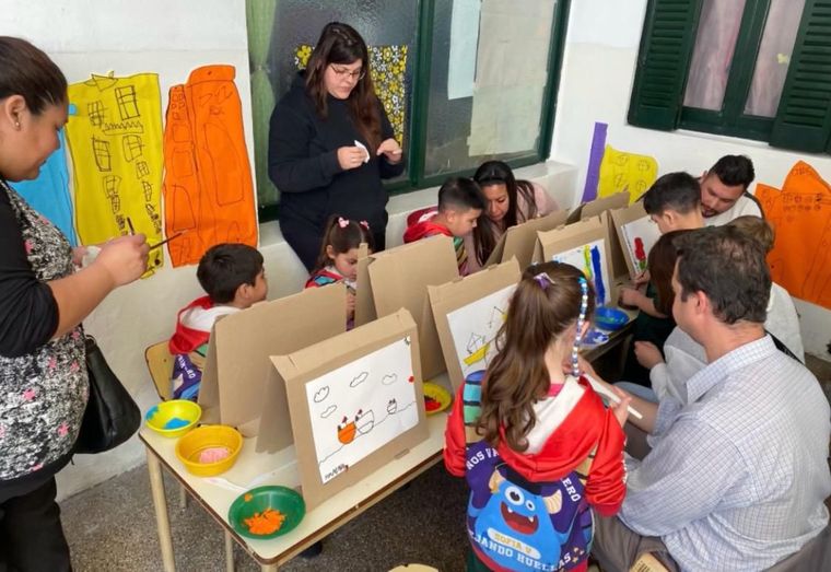 Se espera que la escuela ganadora sea anunciada en el Education World Forum en Londres en mayo. Se espera que la escuela ganadora sea anunciada en el Education World Forum en Londres en mayo.