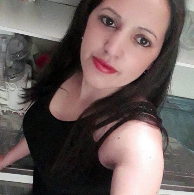 La mujer se dirigía a su casa tras un día laboral cuando fue abordada por los delincuentes