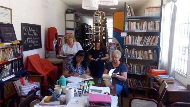 153 años después, las bibliotecas populares surgidas de iniciativas particulares de los miembros de una comunidad, se han extendido a lo largo de todo el territorio. Foto: MDZ
