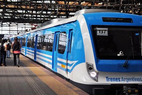 El servicio del tren roca se vio afectado por un accidente. El servicio del tren roca se vio afectado por un accidente.