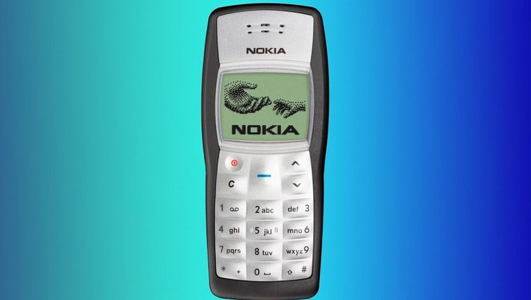 El Nokia 1100 sigue siendo recordado por su linterna y su batería inagotable. El Nokia 1100 sigue siendo recordado por su linterna y su batería inagotable.