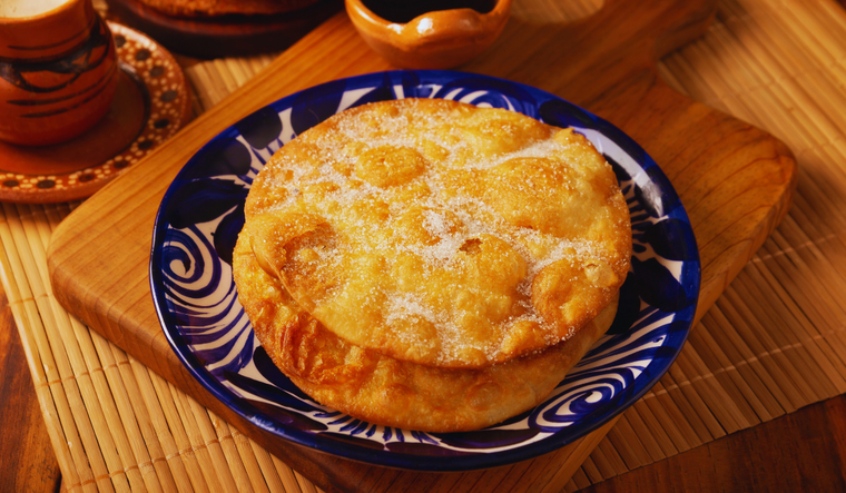 Esta receta tiene raíces coloniales y ha pasado de generación en generación como símbolo festivo. Esta receta tiene raíces coloniales y ha pasado de generación en generación como símbolo festivo.