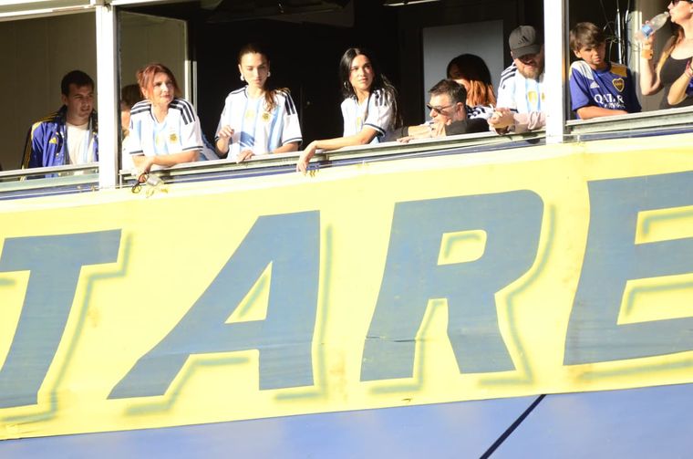La cantante británica se llevó todos los flashes en la tarde de La Bombonera.&nbsp;&nbsp;