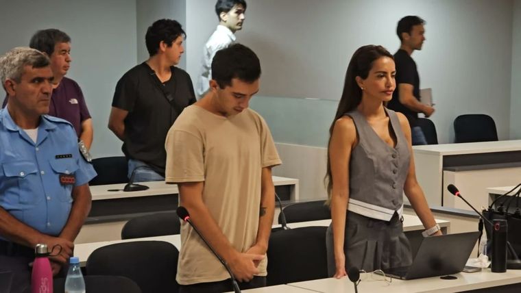 La abuela de Néstor Soto se quebró en varios tramos de su testimonio en el juicio que lo tiene a su nieto como principal acusado. Foto: Cba24n