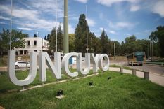 La Universidad Nacional de Cuyo busca sincerar los tiempos de las carreras que se estudian allí Foto: Archivo La Universidad Nacional de Cuyo busca sincerar los tiempos de las carreras que se estudian allí Foto: Archivo