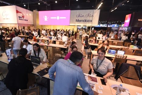 La Feria Internacional de Turismo se realiza en la Rural desde el 28 de septiembre al 1 de octubre. Foto: Juan Mateo Aberastain Zubimendi / MDZ. La Feria Internacional de Turismo se realiza en la Rural desde el 28 de septiembre al 1 de octubre. Foto: Juan Mateo Aberastain Zubimendi / MDZ.