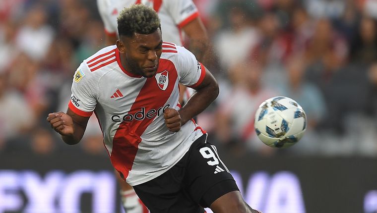 El colombiano es el goleador del torneo. Foto: Télam