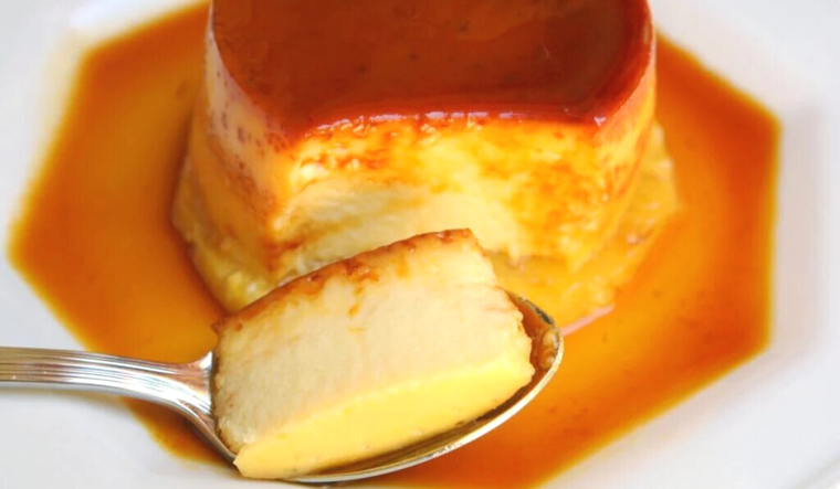 Admira esa cremosidad ¡con solo ver este flan, queremos traspasar la pantalla!