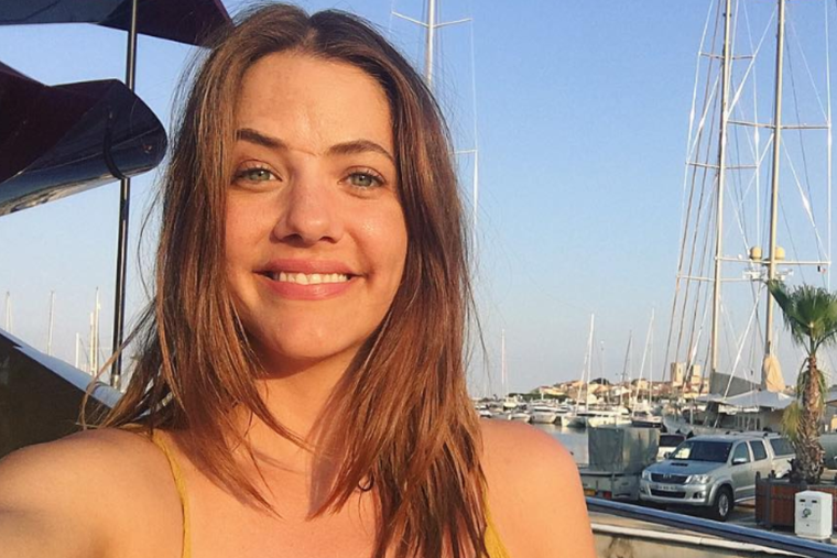 Julie Gonzalo es una actriz argentina que triunfó en Estados Unidos desde joven, y que actualmente tiene 133 mil seguidores en Instagram. Foto: Instagram @julie_gonzalo