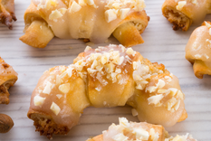 Mini croissants de almendra: sabor y elegancia en cada bocado Foto: Shutterstock