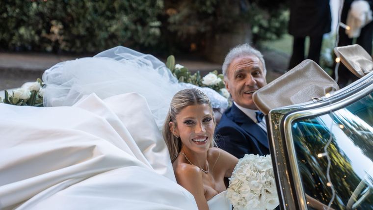 Cande junto a su papá. Cande junto a su papá.