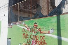 El fútbol argentino atraviesa uno de los momentos más difíciles de su historia, y la gente lo expresa. El fútbol argentino atraviesa uno de los momentos más difíciles de su historia, y la gente lo expresa.