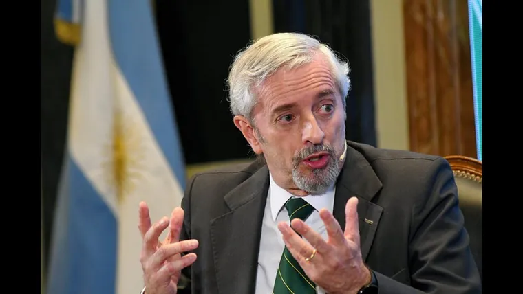 Carlos Casares ahora es el exinterventor de Enargas.