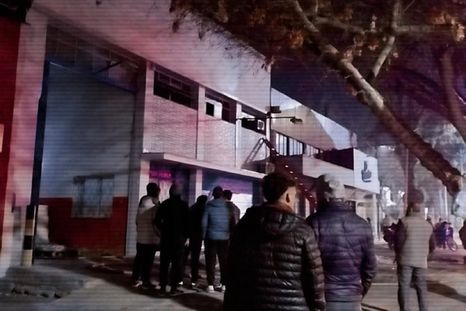 Un incendio se produjo el domingo por la noche en una fábrica de etiquetas en Godoy Cruz Un incendio se produjo el domingo por la noche en una fábrica de etiquetas en Godoy Cruz