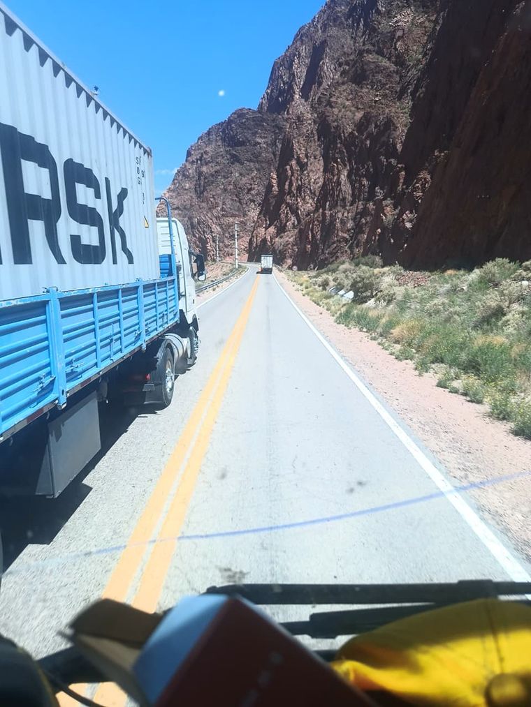 La peligrosa maniobra realizada por un camionero