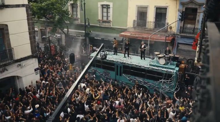 U2 reafirmó su compromiso social al apoyar oficialmente la Copa Mundial de Niños de la Calle 2026. U2 reafirmó su compromiso social al apoyar oficialmente la Copa Mundial de Niños de la Calle 2026.
