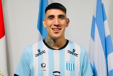 Ricardo Centurión ya se calzó la camiseta de Racing de Córdoba. Ricardo Centurión ya se calzó la camiseta de Racing de Córdoba.