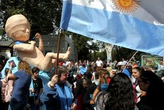 El primer derecho humano es el derecho a la vida, afirma la doctora Dèbora Ranieri.