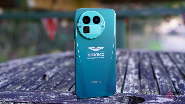 El realme GT 8 Pro destaca por su diseño personalizable y una pantalla LTPO que llega a los 7000 nits de brillo máximo. El realme GT 8 Pro destaca por su diseño personalizable y una pantalla LTPO que llega a los 7000 nits de brillo máximo.