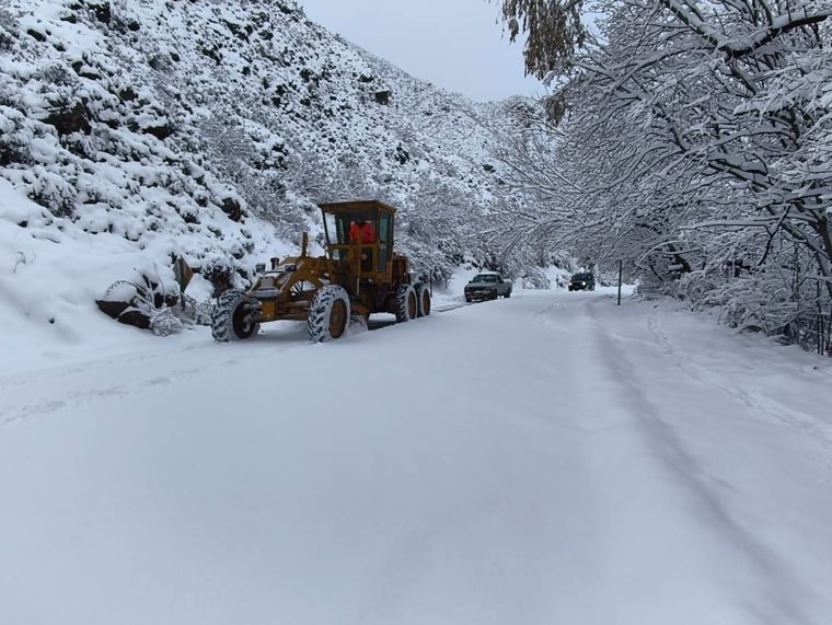 Calles casi anegadas por la nieve. Foto: Gobierno de Mendoza