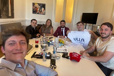 Las Fuerzas del Cielo cruzaron al karinismo Las Fuerzas del Cielo cruzaron al karinismo