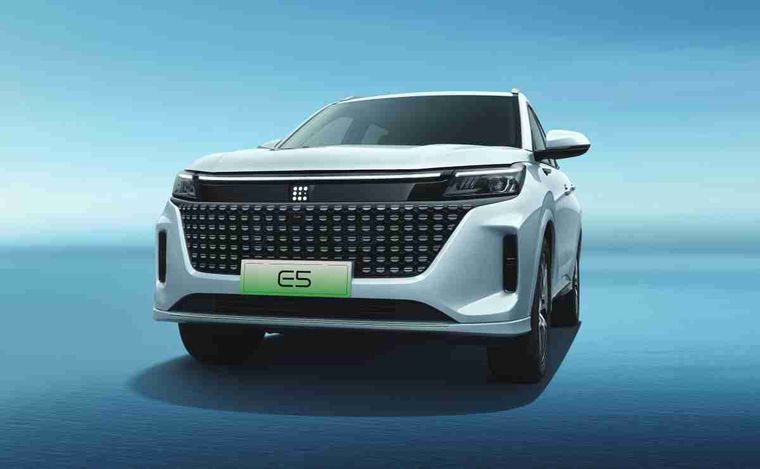 DFSK E5 SUV