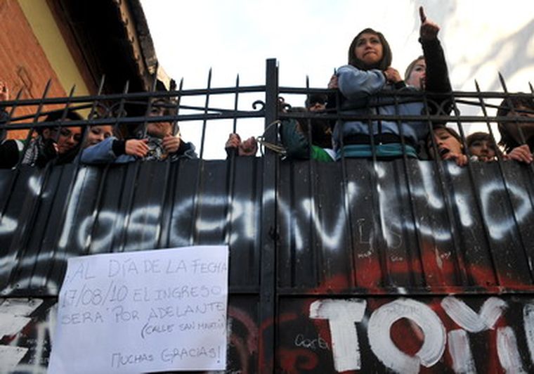 Fuerte reclamo de los alumnos. Foto: Pachy Reynoso / MDZ