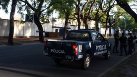La Policía montó un fuerte operativo en las inmediaciones del estadio Bautista Gargantini. Foto: ALF PONCE / MDZ