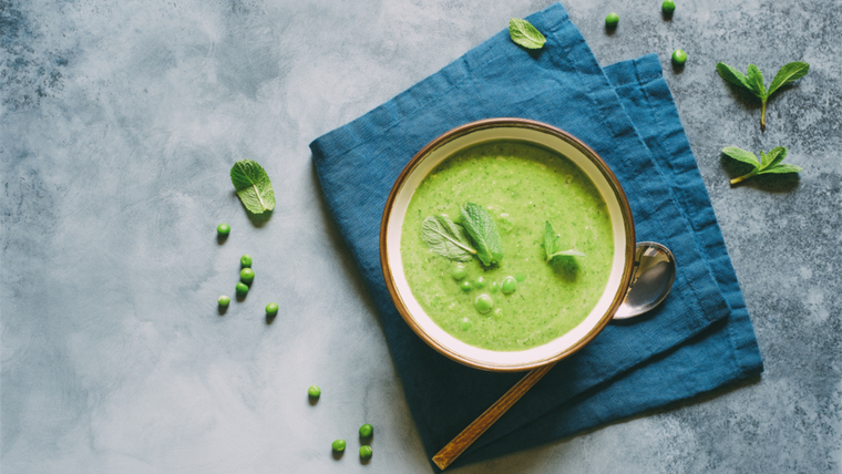 La receta de sopa crema de arvejas era un clásico de las abuelas argentinas para aprovechar las legumbres del invierno. La receta de sopa crema de arvejas era un clásico de las abuelas argentinas para aprovechar las legumbres del invierno.