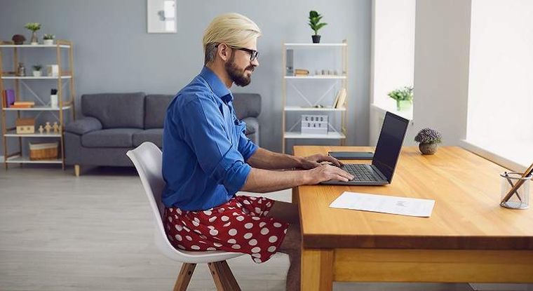 En materia laboral, las opiniones están divididas sobre las ventajas del teletrabajo