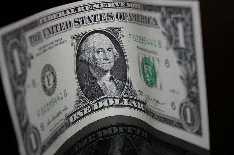El Gobierno ya está pensando en cómo ajustar el precio del dólar. Foto: pixabay