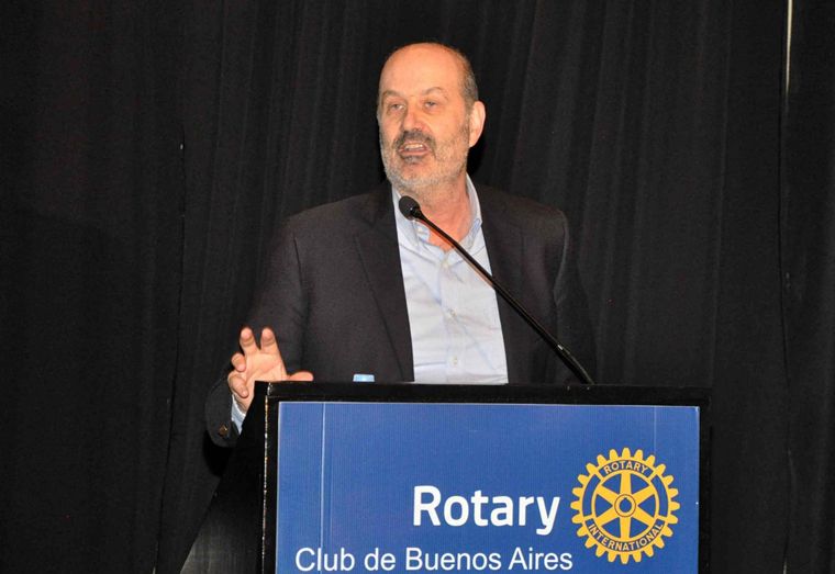 Federico Sturzenegger en el Rotary Club Foto: NA
