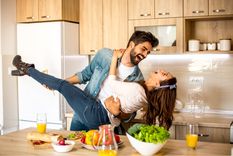 amores que matan: ¿por que un narcisista y una persona carente de afecto se atraen?