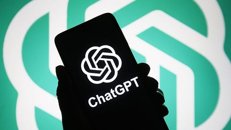 El ChatGPT utiliza inteligencia artificial para responder preguntas de usuarios. Foto: GETTY IMAGES