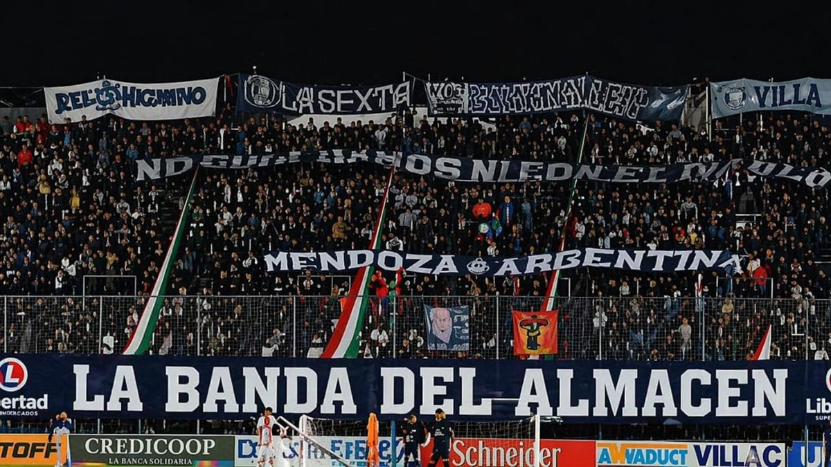 Folclore total: memes, cargadas y 