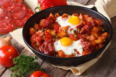 Huevos a la flamenca Una receta clásica para hacer en simples pasos Foto: Shutterstock
