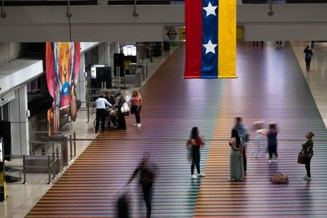 Venezuela amenaza a las aerolíneas con perder sus derechos de tráfico si no reanudan los vuelos 