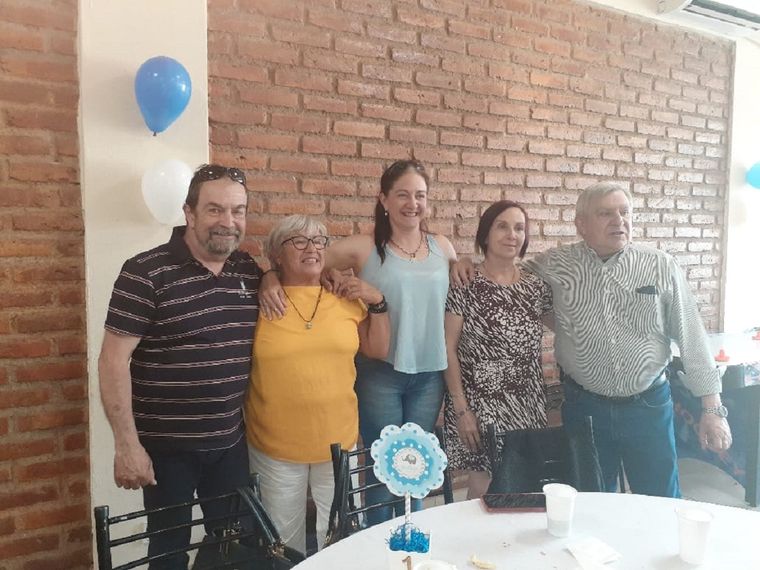 Felisa y sus cuatro hermanos juntos después de 30 años sin encontrarse. Foto: Gentileza