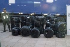 traian mas de 100 neumaticos de contrabando, los descubrieron y les sacaron todo