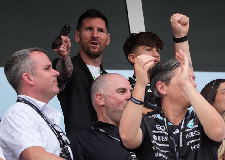 Lionel Messi vio la carrera en un sector exclusivo de Mercedes.