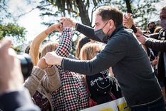 Santilli suma radicales a su campaña