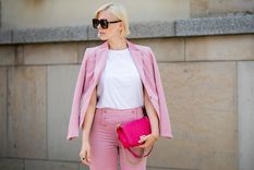 El traje llegó para quedarse y se reinventa constantemente. Foto: Hello! Magazine