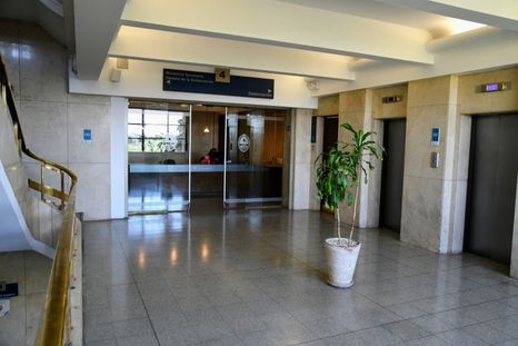 El Ministerio de Gobienro, Infraestructura y Desarrollo Territorial lanzó un proceso para comprar equipos para la cocina del 4to Piso de la Casa de Gobierno. El Ministerio de Gobienro, Infraestructura y Desarrollo Territorial lanzó un proceso para comprar equipos para la cocina del 4to Piso de la Casa de Gobierno.