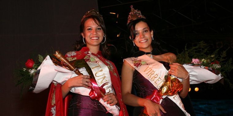 Rocío Anabel Martín y Ornella Yanina Bagnato, Reina y Virreina 2009 de la Vendimia de Tunuyán.